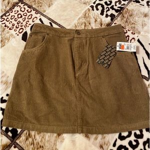 NEVER BEEN WORN Vans brown skirt